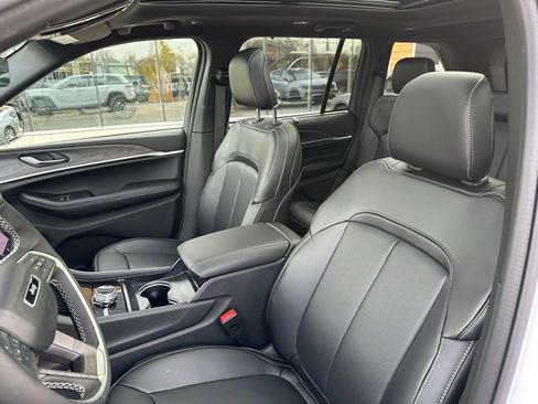 New 2026 Chrysler Pacifica Select image 24