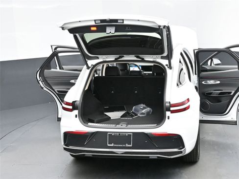 New 2026 Genesis GV70 2.5T image 16