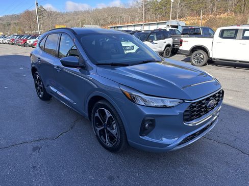 Used 2023 Ford Escape ST-Line Select w/ Tech Pack #1 image 4