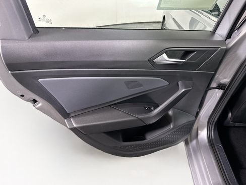Used 2025 Volkswagen Jetta SE FWD image 27