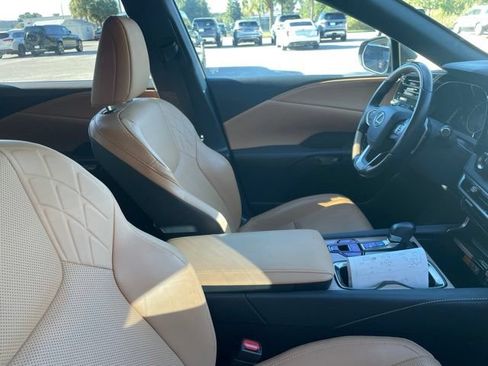 Used 2024 Lexus RX 350 Premium w/ Accessory Package (Z1) FWD image 8