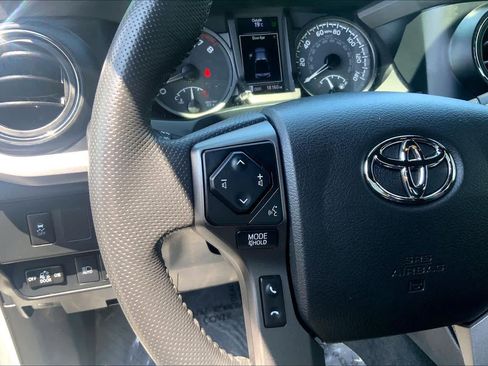Certified 2023 Toyota Tacoma TRD Sport w/ Technology Package AWD/4WD image 24