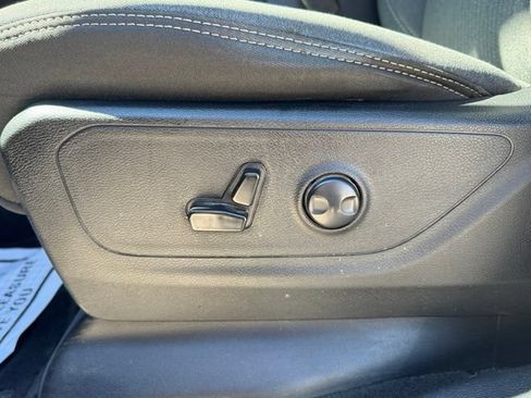 Used 2023 RAM 1500 Big Horn AWD/4WD image 11