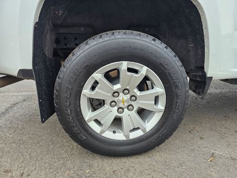 Used 2022 Chevrolet Colorado LT w/ Fleet Safety Package image 40