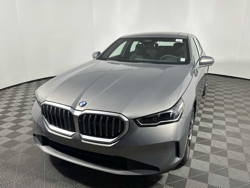 New 2026 BMW 530i xDrive w/ Premium Package image 7