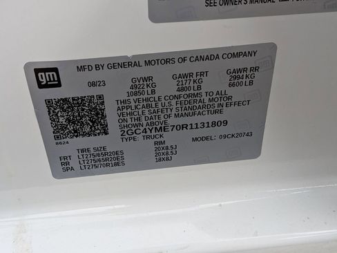 Used 2024 Chevrolet Silverado 2500 Custom w/ Custom Value Package image 32