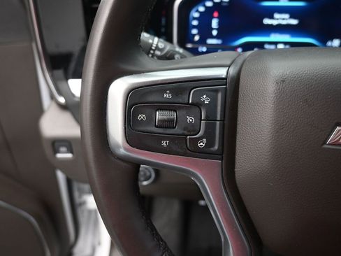 Used 2025 Chevrolet Silverado 3500 LTZ w/ LTZ Convenience Package image 7