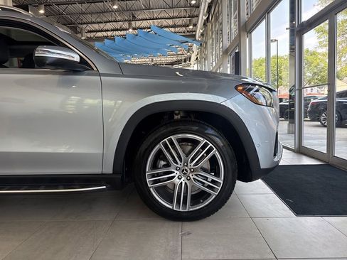 Certified 2025 Mercedes-Benz GLS 450 GLS 450 image 10