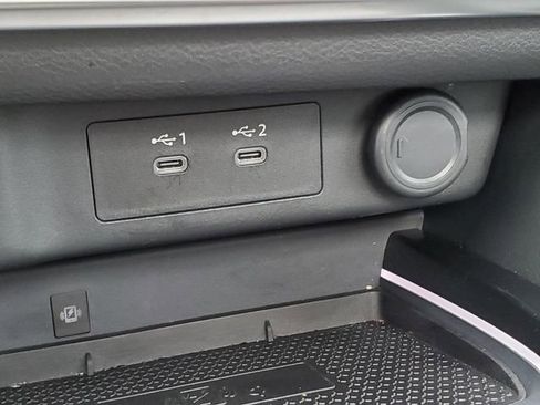 Certified 2024 Nissan Rogue SL w/ SL Premium Package image 27