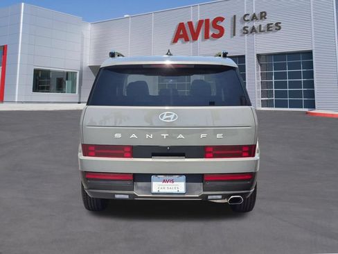 Used 2025 Hyundai Santa Fe SEL FWD image 7