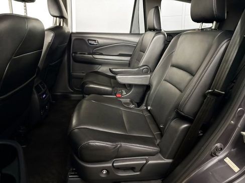 Used 2016 Honda Pilot Elite image 49