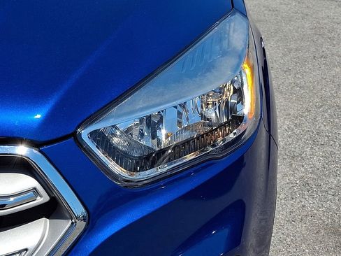 Used 2019 Ford Escape SE AWD/4WD image 9