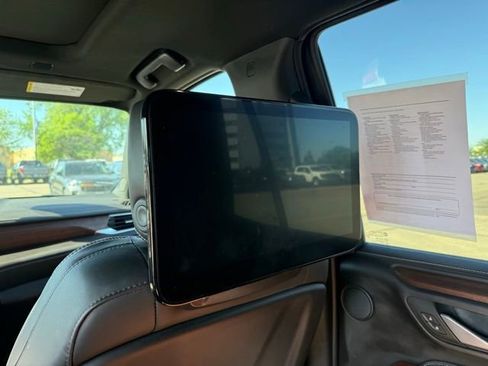 Used 2023 GMC Yukon Denali Ultimate w/ LPO, Floor Liner Package AWD/4WD image 3