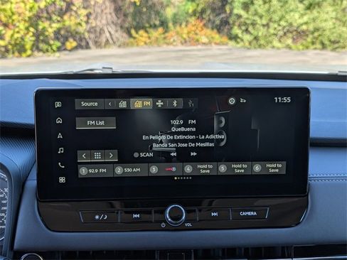 New 2025 Mitsubishi Outlander SE image 18