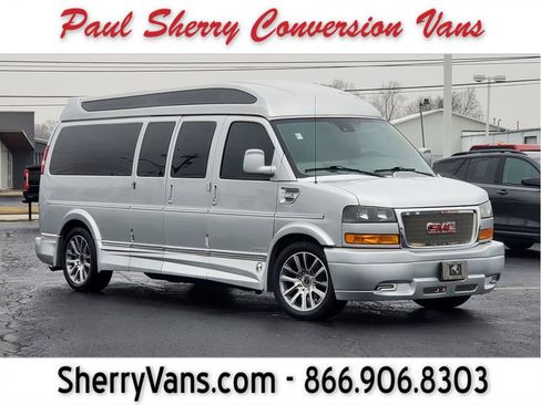 Used 2019 GMC Savana 2500 w/ Enhanced Convenience Package image 1