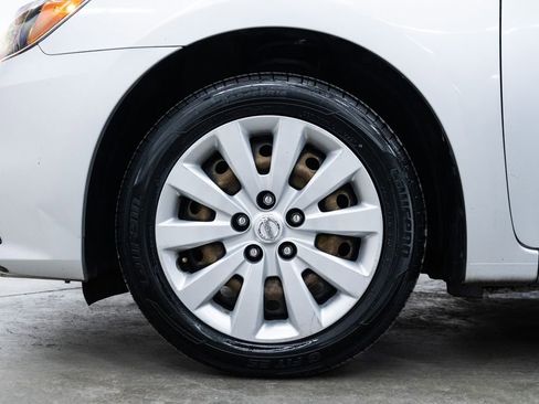 Used 2017 Nissan Sentra SV FWD image 7