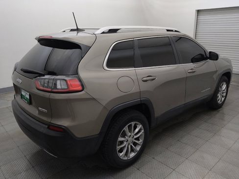 Used 2021 Jeep Cherokee Latitude Lux w/ Sun & Sound Group AWD/4WD image 9