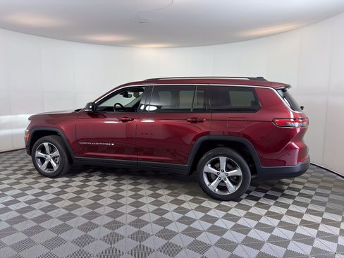 Used 2022 Jeep Grand Cherokee L Limited AWD/4WD image 9
