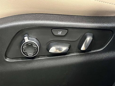 Certified 2024 Cadillac XT4 Premium Luxury w/ Technology Package image 22