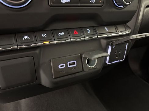 Used 2024 Chevrolet Silverado 1500 Custom Trail Boss w/ LPO, Dark Essentials Package image 34