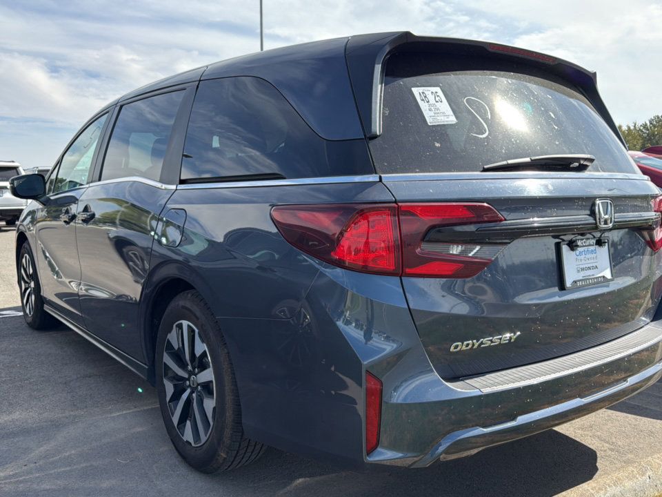 Certified 2025 Honda Odyssey EX-L image 3
