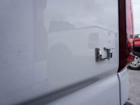 Used 2025 Chevrolet Silverado 3500 LT w/ Convenience Package image 26