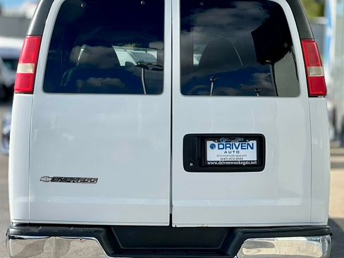 Used 2013 Chevrolet Express 3500 LT w/ LT Preferred Equipment Group image 27