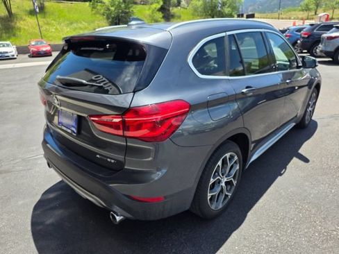 Used 2022 BMW X1 xDrive28i AWD/4WD image 9