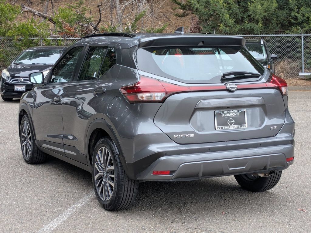 Used 2024 Nissan Kicks SR FWD image 7