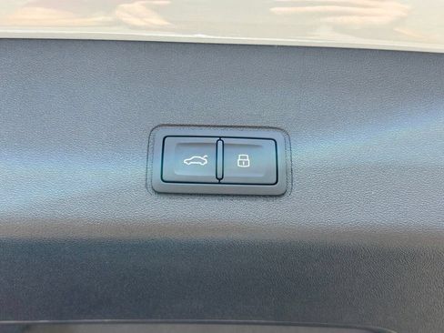 New 2026 Audi Q3 quattro 2.0T AWD/4WD image 49