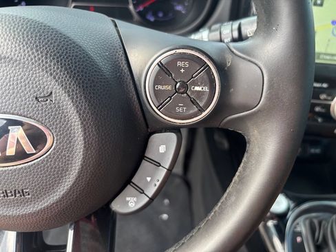 Used 2015 Kia Soul ! w/ Sun & Sound Package FWD image 14