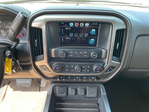 Used 2019 GMC Sierra 2500 Denali AWD/4WD image 26