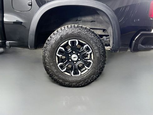 Used 2026 Chevrolet Silverado 1500 ZR2 image 32