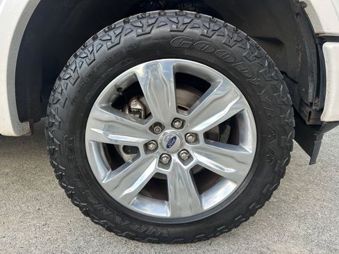 Used 2019 Ford F150 Platinum w/ Equipment Group 701A Luxury image 9