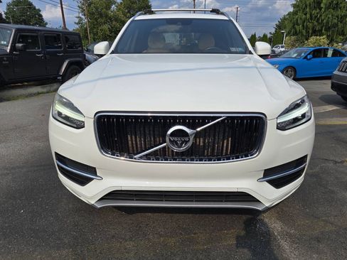 Used 2017 Volvo XC90 T6 Momentum w/ Vision Package AWD/4WD image 8