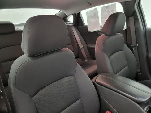 Used 2023 Chevrolet Malibu LT image 34