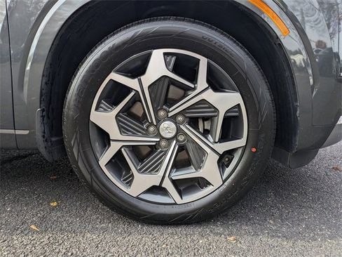 Used 2022 Hyundai Palisade Calligraphy w/ Winter Package image 11