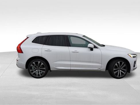 Used 2023 Volvo XC60 B5 Ultimate AWD/4WD image 3