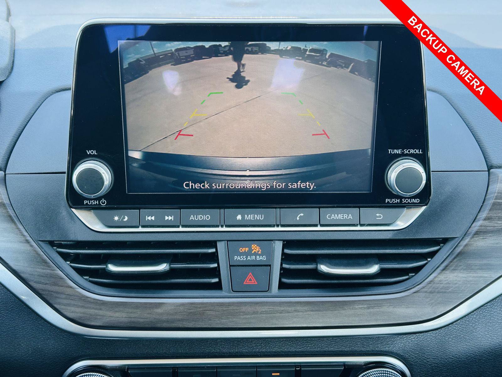 Used 2025 Nissan Altima 2.5 SV FWD image 7