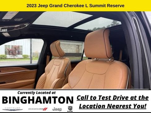 Used 2023 Jeep Grand Cherokee L Summit AWD/4WD image 12