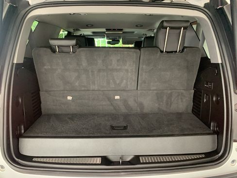 Used 2019 Chevrolet Tahoe Premier RWD image 9