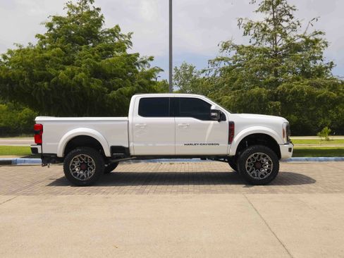 Used 2023 Ford F250 Lariat w/ Lariat Ultimate Package AWD/4WD image 10