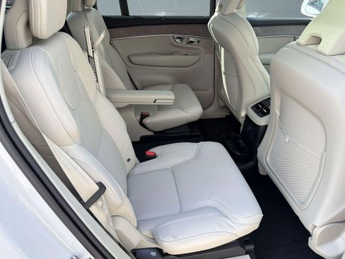 New 2026 Volvo XC90 T8 Ultra w/ Protection Package Premier AWD/4WD image 29