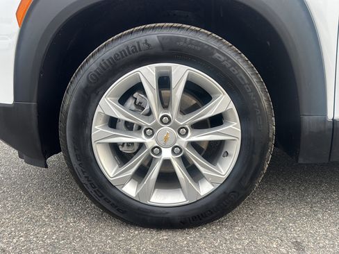 Used 2023 Chevrolet TrailBlazer LS image 38