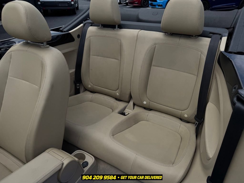 Used 2013 Volkswagen Beetle 2.0T FWD image 27