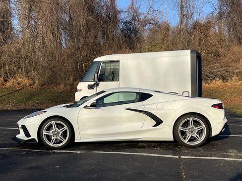 Certified 2024 Chevrolet Corvette Stingray Preferred Cpe w/ 2LT image 6