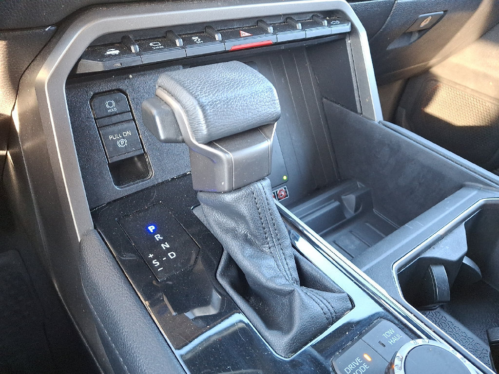 Certified 2025 Toyota Tundra Limited AWD/4WD image 15