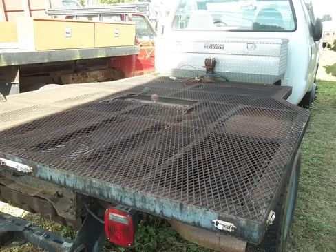 Used 2004 Ford F450 XL image 6