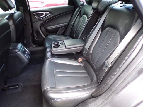 Used 2015 Chrysler 200 C w/ Navigation & Sound Group I image 27