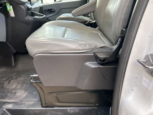 Used 2018 Ford Transit 250 138 image 27